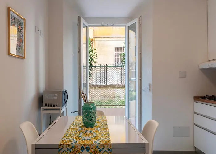 Eleonora Appartement *